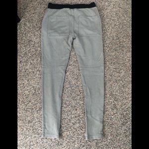 FOG Essentials Pants